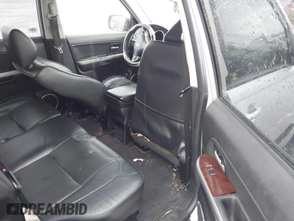 2006 Suzuki Grand Vitara Luxury z VIN JS3TE947964103091, wystawiony jako IAAI lot #41658953 z przebiegiem 221 696 mil mil oraz . Historia ofert i sprzedaży dostępna na DreamBid. Obrazek 8.