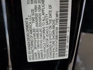 2024 Honda Pilot Touring with VIN 5FNYG1H73RB014799, listed as a Copart auction lot 51793435 with 3,913 mi miles and Salvage Title. Bid and sale history available at carsss.com. Image 14.