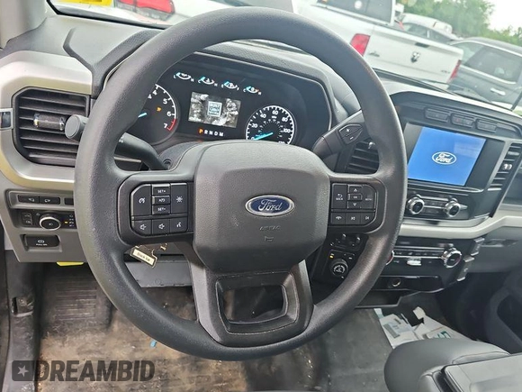 2022 Ford F-150 XL z VIN 1FTFW1EDXNFB38773, wystawiony jako IAAI lot #42851413 z przebiegiem 47 347 mil mil oraz . Historia ofert i sprzedaży dostępna na DreamBid. Obrazek 13.