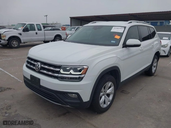 2019 Volkswagen Atlas 3.6L V6 SE w/Technology with VIN 1V2WR2CA6KC514743, listed as a IAAI auction lot 41589325 with 87,035 mi miles. Bid and sale history available at carsss.com. Image 2.