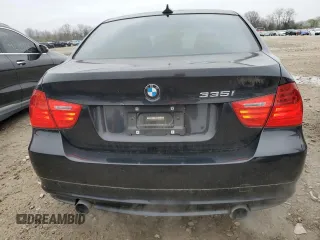 2009 BMW 3 Series 335i z VIN WBAPM73549A366759, wystawiony jako Copart lot #52532465 z przebiegiem 85 598 mil mil oraz Szkoda całkowita • Salvage title. Historia ofert i sprzedaży dostępna na DreamBid. Obrazek 6.