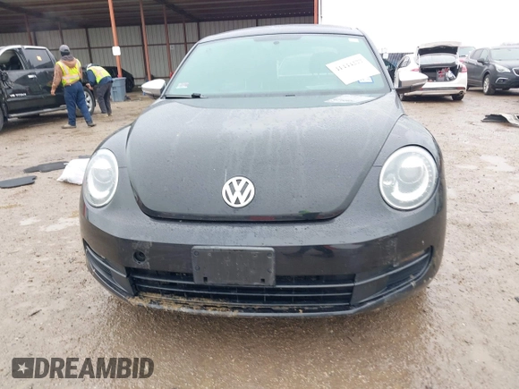 2013 Volkswagen Beetle 2.5L w/Sun/Sound/Nav with VIN 3VWJX7AT1DM686146, listed as a IAAI auction lot 41444277 with 92,964 mi miles and . Bid and sale history available at DreamBid. Image 12.