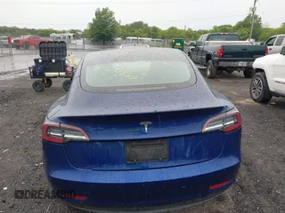 2023 Tesla Model 3 z VIN 5YJ3E1EA7PF436314, wystawiony jako IAAI lot #42340337 z przebiegiem 39 247 mil mil oraz . Historia ofert i sprzedaży dostępna na DreamBid. Obrazek 16.