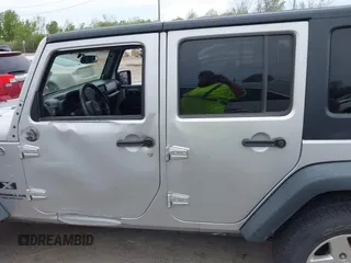 2008 Jeep Wrangler Unlimited X with VIN 1J4GA39108L510829, listed as a IAAI auction lot 42069589 with 108,696 mi miles and . Bid and sale history available at DreamBid. Image 15.