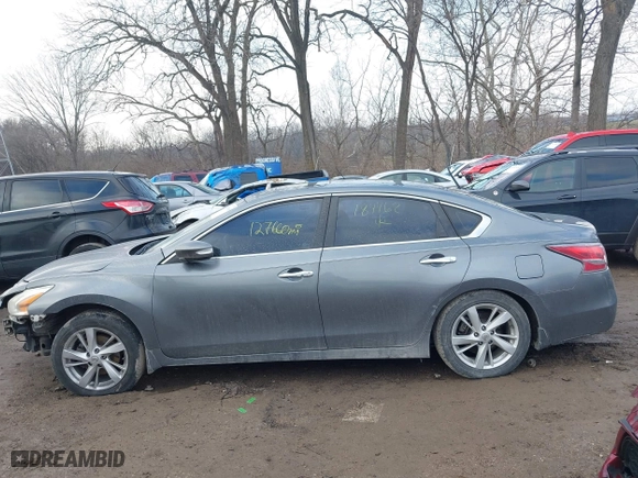 2015 Nissan Altima 2.5 S with VIN 1N4AL3AP4FC184462, listed as a IAAI auction lot 41185080 with 127,660 mi miles. Bid and sale history available at carsss.com. Image 14.