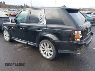 2007 Land Rover Range Rover Sport SC z VIN SALSH23497A111915, wystawiony jako IAAI lot #41491636 z przebiegiem 153 924 mil mil oraz . Historia ofert i sprzedaży dostępna na DreamBid. Obrazek 3.