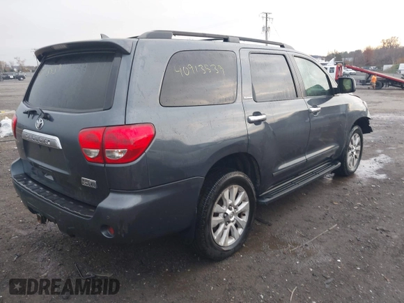 2010 Toyota Sequoia Platinum with VIN 5TDYY5G17AS022633, listed as a IAAI auction lot 40913539 with 294,432 mi miles. Bid and sale history available at carsss.com. Image 4.