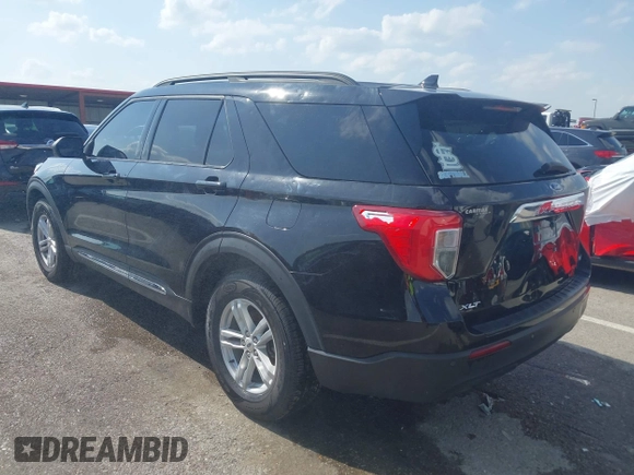 2020 Ford Explorer XLT z VIN 1FMSK8DH7LGB27949, wystawiony jako IAAI lot #42120602 z przebiegiem 64 186 mil mil oraz . Historia ofert i sprzedaży dostępna na DreamBid. Obrazek 3.