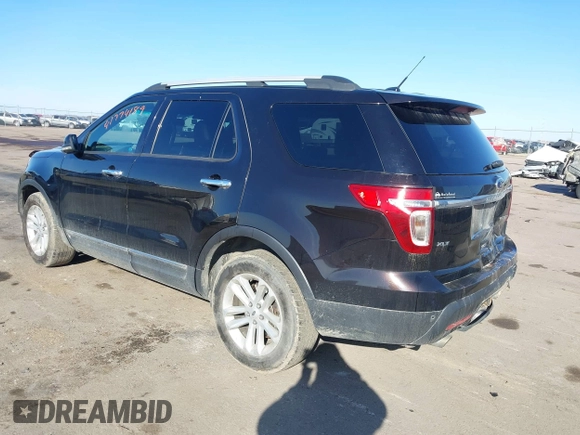 2013 Ford Explorer XLT with VIN 1FM5K7D83DGA70965, listed as a IAAI auction lot 41774189 with 159,032 mi miles. Bid and sale history available at carsss.com. Image 3.