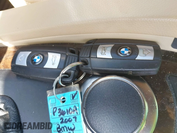 2007 BMW 5 Series 525i with VIN WBANE53597CY04993, listed as a IAAI auction lot 42092078 with 113,698 mi miles and . Bid and sale history available at carsss.com. Image 11.