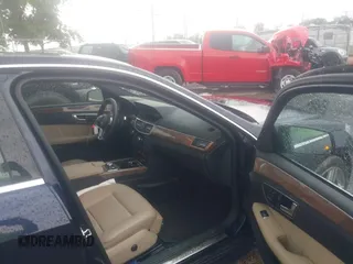 2013 Mercedes-Benz E 350 Luxury с VIN WDDHF5KB8DA763466, выставлен на аукционе IAAI как лот 42388714 с пробегом 109 323 миль миль и . История ставок и продаж доступна на DreamBid. Изображение 5.