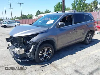 2018 Toyota Highlander LE with VIN 5TDZZRFH7JS250025, listed as a IAAI auction lot 42635985 with 122,488 mi miles and . Bid and sale history available at DreamBid. Image 23.