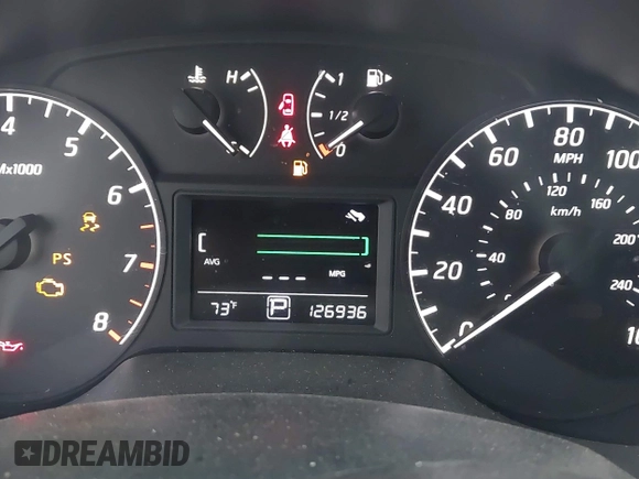2017 Nissan Sentra SV z VIN 3N1AB7AP9HY349424, wystawiony jako IAAI lot #41803797 z przebiegiem 126 936 mil mil oraz . Historia ofert i sprzedaży dostępna na DreamBid. Obrazek 15.
