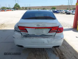 2011 Hyundai Azera Limited with VIN KMHFC4DF6BA521790, listed as a IAAI auction lot 42176922 with Not provided miles and . Bid and sale history available at DreamBid. Image 16.
