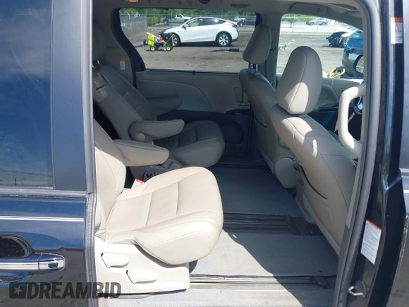 2015 Toyota Sienna XLE with VIN 5TDYK3DC9FS566344, listed as a IAAI auction lot 42049288 with 154,337 mi miles. Bid and sale history available at carsss.com. Image 8.