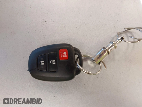 2013 Toyota Prius One z VIN JTDKDTB31D1545100, wystawiony jako IAAI lot #40760019 z przebiegiem 212 999 mil mil oraz . Historia ofert i sprzedaży dostępna na DreamBid. Obrazek 11.