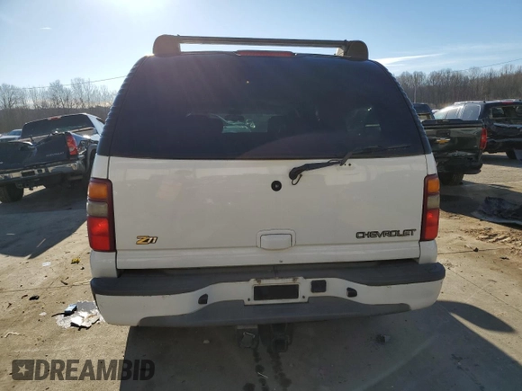 2002 Chevrolet Suburban Z71 with VIN 3GNFK16Z92G267367, listed as a Copart auction lot 43647755 with 0 mi miles and Salvage Title. Bid and sale history available at carsss.com. Image 6.