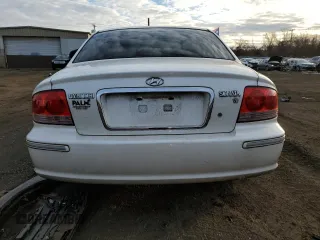 2004 Hyundai Sonata GLS with VIN KMHWF35H84A957433, listed as a Copart auction lot 82852774 with 187,857 mi miles and Salvage Title. Bid and sale history available at carsss.com. Image 6.