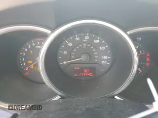 2013 Kia Sorento EX с VIN 5XYKUDA22DG365462, выставлен на аукционе Copart как лот 56941515 с пробегом 177 440 миль миль и Списание • Salvage title. История ставок и продаж доступна на DreamBid. Изображение 9.