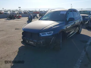 2019 Audi Q5 Premium Plus with VIN WA1BNAFYXK2035899, listed as a IAAI auction lot 41086068 with 26,529 mi miles. Bid and sale history available at carsss.com. Image 6.