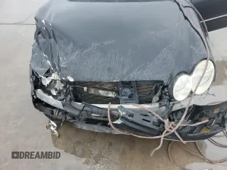 2005 Mercedes-Benz CLK 500 z VIN WDBTJ75J05F138614, wystawiony jako Copart lot #44733355 z przebiegiem 113 866 mil mil oraz Szkoda całkowita • Salvage title. Historia ofert i sprzedaży dostępna na DreamBid. Obrazek 11.