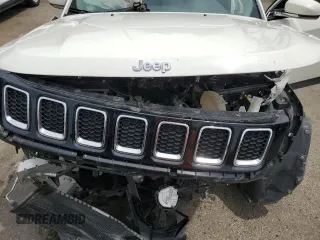 2019 Jeep Compass Limited z VIN 3C4NJDCB7KT620292, wystawiony jako Copart lot #65454205 z przebiegiem 65 431 mil mil oraz Szkoda całkowita • Salvage title. Historia ofert i sprzedaży dostępna na DreamBid. Obrazek 12.
