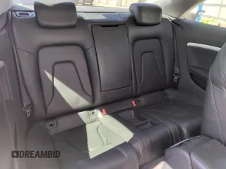2014 Audi A5 Premium Plus z VIN WAULFAFR5EA010335, wystawiony jako Copart lot #55597995 z przebiegiem 83 426 mil mil oraz Szkoda całkowita • Salvage title. Historia ofert i sprzedaży dostępna na DreamBid. Obrazek 10.
