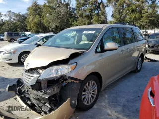 2012 Toyota Sienna XLE AAS z VIN 5TDYK3DC1CS196339, wystawiony jako Copart lot #42554715 z przebiegiem 182 312 mil mil oraz Szkoda całkowita • Salvage title. Historia ofert i sprzedaży dostępna na DreamBid. Obrazek 1.