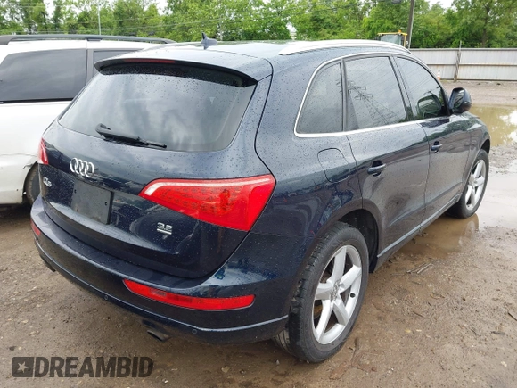 2010 Audi Q5 Premium Plus z VIN WA1LKAFP3AA087285, wystawiony jako IAAI lot #42317420 z przebiegiem 130 793 mil mil oraz . Historia ofert i sprzedaży dostępna na DreamBid. Obrazek 4.