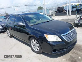 2008 Toyota Avalon XL with VIN 4T1BK36B48U275741, listed as a IAAI auction lot 41960383 with 114,863 mi miles. Bid and sale history available at carsss.com. Image 1.