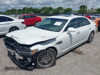 2022 Genesis G90 3.3T Premium with VIN KMTF34PA6NU092904, listed as a IAAI auction lot 40290615 with 10,370 mi miles. Bid and sale history available at carsss.com. Image 6.