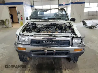 1991 Toyota Pickup с VIN JT4RN13P5M6028497, выставлен на аукционе Copart как лот 52332455 с пробегом 151 274 миль миль и Списание • Salvage title. История ставок и продаж доступна на DreamBid. Изображение 5.