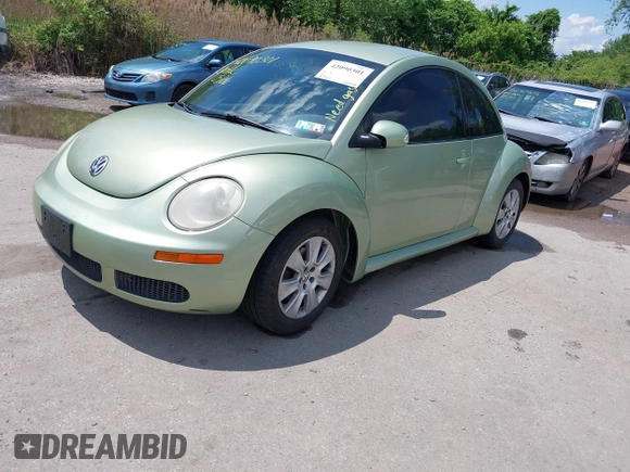 2008 Volkswagen Beetle S с VIN 3VWPW31CX8M517285, выставлен на аукционе IAAI как лот 42090301 с пробегом 103 510 миль миль и . История ставок и продаж доступна на DreamBid. Изображение 2.