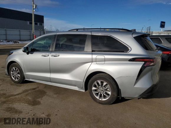 2024 Toyota Sienna LE with VIN 5TDGRKEC7RS197259, listed as a Copart auction lot 49706705 with 14,671 mi miles and Clean Title. Bid and sale history available at carsss.com. Image 2.