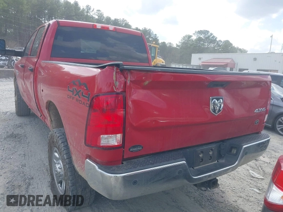 2017 Ram 2500 Tradesman z VIN 3C6UR5CJ0HG693742, wystawiony jako IAAI lot #41802810 z przebiegiem 112 288 mil mil oraz . Historia ofert i sprzedaży dostępna na DreamBid. Obrazek 16.