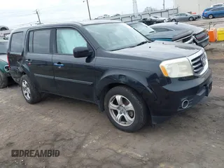 2015 Honda Pilot EX-L z VIN 5FNYF3H57FB019710, wystawiony jako IAAI lot #41553589 z przebiegiem 163 687 mil mil oraz . Historia ofert i sprzedaży dostępna na DreamBid. Obrazek 1.