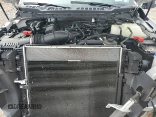 2024 Ford F-250 XL z VIN 1FTBF2BA2REE51567, wystawiony jako Copart lot #59839015 z przebiegiem 8 849 mil mil oraz Szkoda całkowita • Salvage title. Historia ofert i sprzedaży dostępna na DreamBid. Obrazek 11.