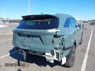 2025 Kia Sorento SX Prestige z VIN KNDRKDJG3S5293662, wystawiony jako IAAI lot #41886980 z przebiegiem 6 203 mil mil oraz . Historia ofert i sprzedaży dostępna na DreamBid. Obrazek 4.