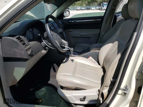 2007 Chrysler 300 Signature with VIN 2C3KA53G87H702573, listed as a Copart auction lot 70526494 with 170,843 mi miles and Salvage Title. Bid and sale history available at carsss.com. Image 7.