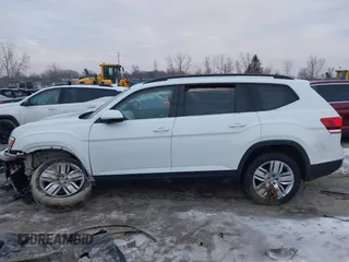 2020 Volkswagen Atlas SE with VIN 1V2UR2CA1LC503822, listed as a IAAI auction lot 41546769 with 66,220 mi miles and . Bid and sale history available at DreamBid. Image 14.