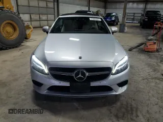 2019 Mercedes-Benz C 300 z VIN WDDWK8EB0KF826740, wystawiony jako Copart lot #47820995 z przebiegiem 97 318 mil mil oraz Szkoda całkowita • Salvage title. Historia ofert i sprzedaży dostępna na DreamBid. Obrazek 5.