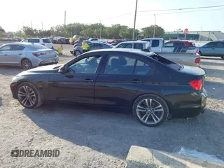 2015 BMW 3 Series 328i z VIN WBA3A5G56FNS86289, wystawiony jako IAAI lot #42150471 z przebiegiem 114 625 mil mil oraz . Historia ofert i sprzedaży dostępna na DreamBid. Obrazek 14.