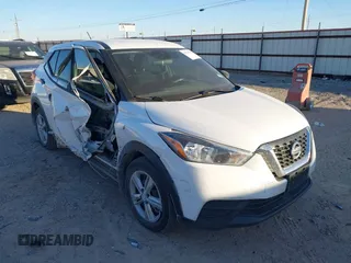 2020 Nissan Kicks S z VIN 3N1CP5BV0LL514410, wystawiony jako IAAI lot #41376752 z przebiegiem 58 430 mil mil oraz . Historia ofert i sprzedaży dostępna na DreamBid. Obrazek 1.