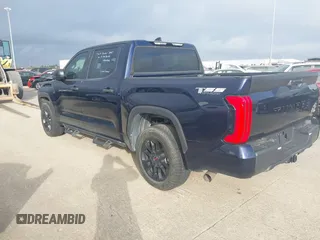2022 Toyota Tundra 2WD SR5 with VIN 5TFLA5AB8NX017358, listed as a IAAI auction lot 38043908 with 22,386 mi miles. Bid and sale history available at carsss.com. Image 3.