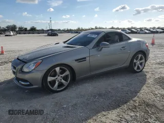 2012 Mercedes-Benz SLK-Class SLK 350 with VIN WDDPK5HA8CF014674, listed as a Copart auction lot 43035715 with 79,506 mi miles and Non Repairable. Bid and sale history available at carsss.com. Image 1.