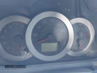 2008 Toyota RAV4 Limited z VIN JTMZK31V585021728, wystawiony jako IAAI lot #41975062 z przebiegiem Nie podano mil oraz . Historia ofert i sprzedaży dostępna na DreamBid. Obrazek 7.
