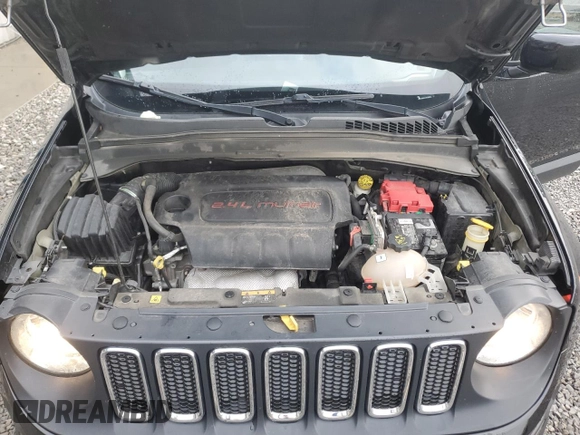 2018 Jeep Renegade Latitude z VIN ZACCJABB0JPH49634, wystawiony jako Copart lot #56703905 z przebiegiem 99 309 mil mil oraz Szkoda całkowita • Salvage title. Historia ofert i sprzedaży dostępna na DreamBid. Obrazek 12.