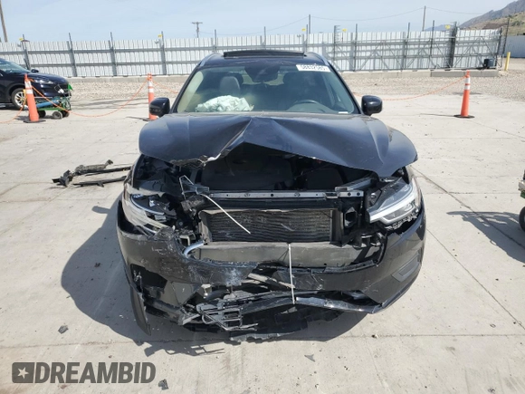 2019 Volvo XC60 Momentum with VIN LYV102RK8KB202496, listed as a Copart auction lot 58832585 with 86,115 mi miles and Clean title. Bid and sale history available at DreamBid. Image 5.