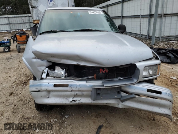 1996 GMC Sonoma SLS with VIN 1GTCS1941TK512832, listed as a Copart auction lot 41827605 with 95,878 mi miles and Salvage Title. Bid and sale history available at carsss.com. Image 5.