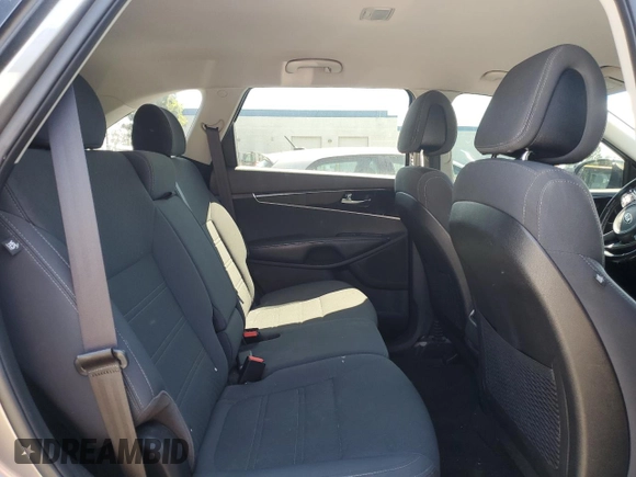 2016 Kia Sorento LX with VIN 5XYPG4A38GG159007, listed as a Copart auction lot 56145925 with 158,952 mi miles and Clean Title. Bid and sale history available at DreamBid. Image 11.
